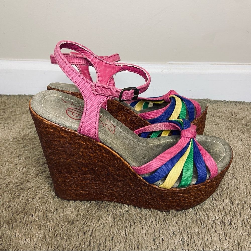 Big Buddha Pink Multi-Color Strappy Canvas Wedge Sandals size 8 Boho Festival